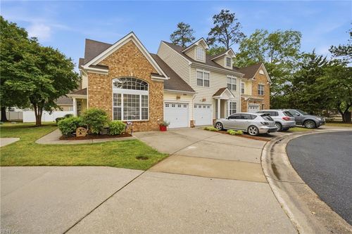 909 Becontree Ct, Virginia Beach, VA, 23462-4643 | Card Image