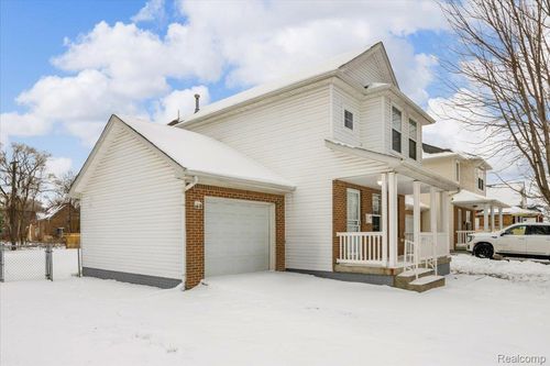 4935 28th St, Detroit, MI, 48210-2615 | Card Image