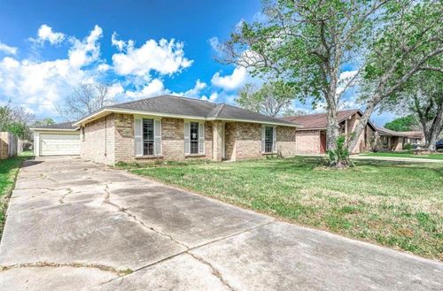 1310 Northbrook Dr, Angleton, TX, 77515-3724 | Card Image