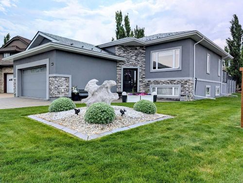 321 13 St Se, Slave Lake, AB, T0G2A3 | Card Image