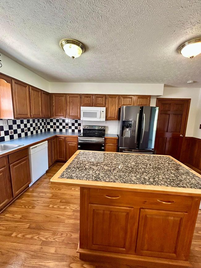 13181 Basil Rd Nw, House other with 3 bedrooms, 2 bathrooms and null parking in Baltimore OH | Image 10