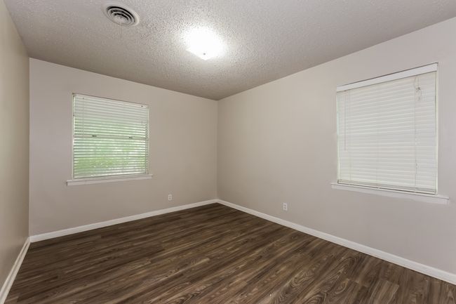 613 E University Ave, House other with 3 bedrooms, 2 bathrooms and null parking in Waxahachie TX | Image 11