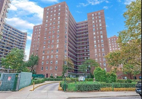 14n-98-20 62nd Dr, Rego Park, NY, 11374-1708 | Card Image