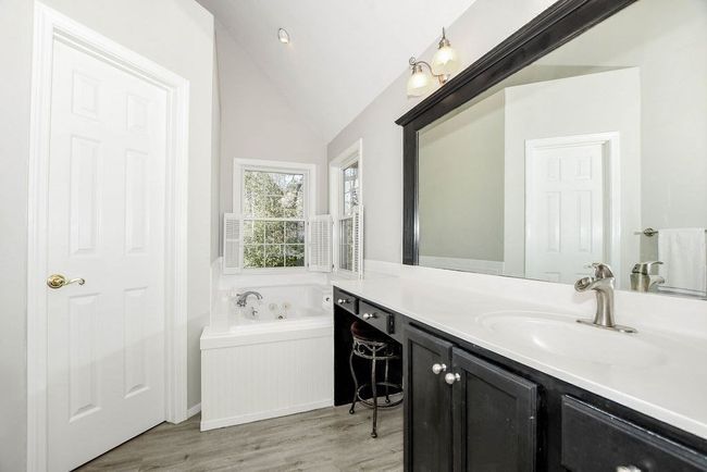 4 Old Logging Rd, House other with 5 bedrooms, 4 bathrooms and 4 parking in Marion MA | Image 21