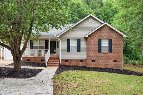 154 Ashton Ln, Anderson, SC, 29621-2167 | Card Image