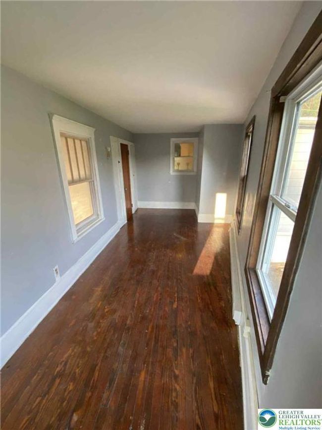 1027 Clamtown Rd, House other with 4 bedrooms, 2 bathrooms and null parking in Tamaqua PA | Image 10