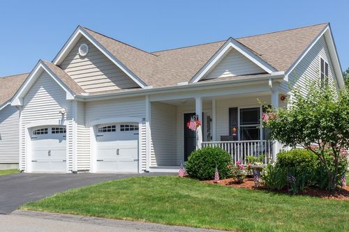31 Sagewood Dr, Pelham, NH, 03076-3395 | Card Image