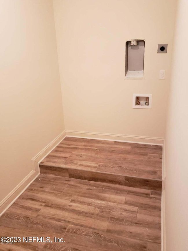 133 4150 Quiet Creek Loop, For Sale in Middleburg Zoocasa