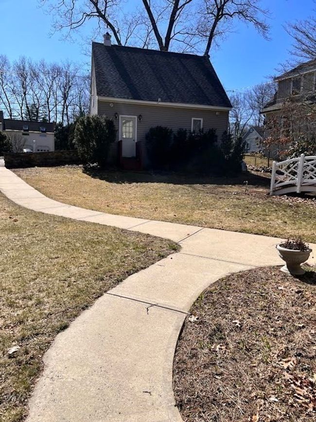 75 Hunter Ave, House other with 3 bedrooms, 3 bathrooms and 7 parking in Hudson MA | Image 33