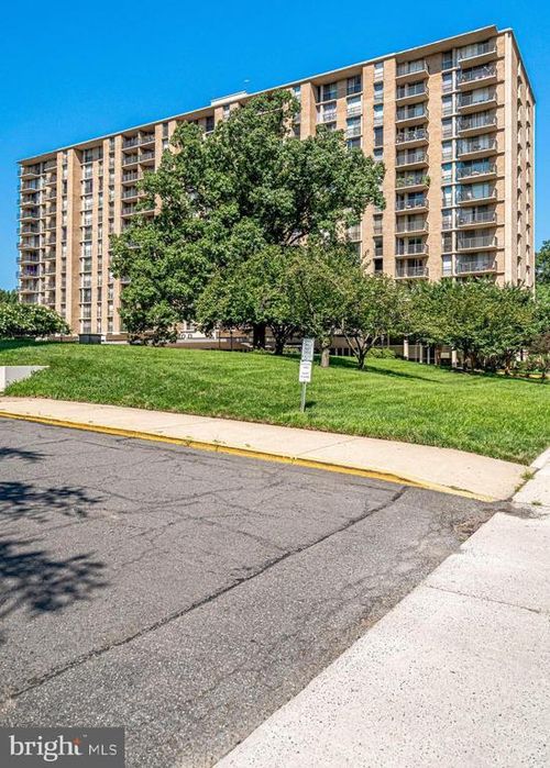 apt-627-4600 S Four Mile Run Dr, ARLINGTON, VA, 22204-3513 | Card Image