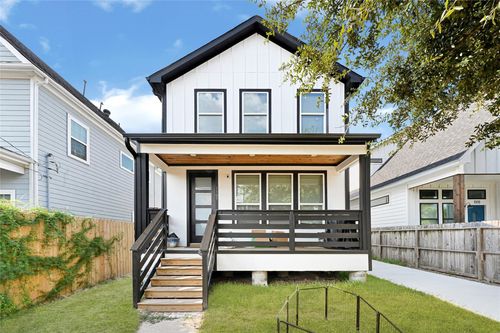 1107 Brooks St, Houston, TX, 77009-8805 | Card Image