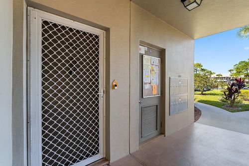 101-14 Lake Vista Trl, Port Saint Lucie, FL, 34952-6335 | Card Image