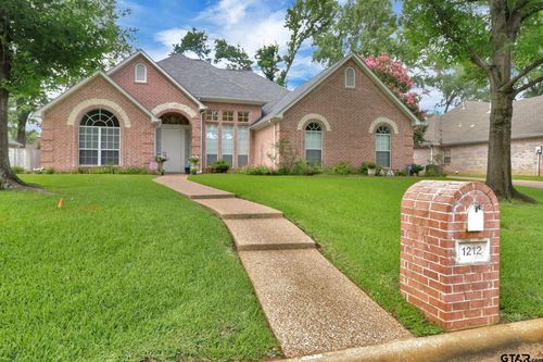 1212 Parkview Dr, Tyler, TX, 75703-3474 | Card Image
