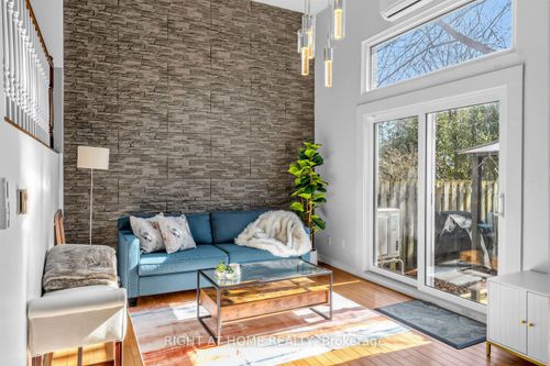 3-2 Worton Ave, Guelph, ON, N1H7C5 | Card Image