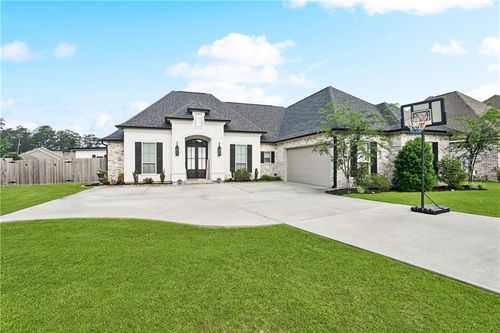 1112 Safflower Ct, Madisonville, LA, 70447-3450 | Card Image