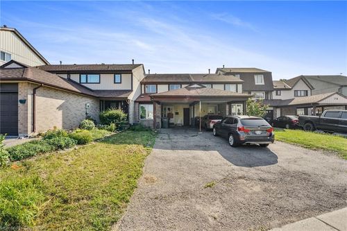 72 Primrose Cres, Brampton, ON, L6Z1E3 | Card Image
