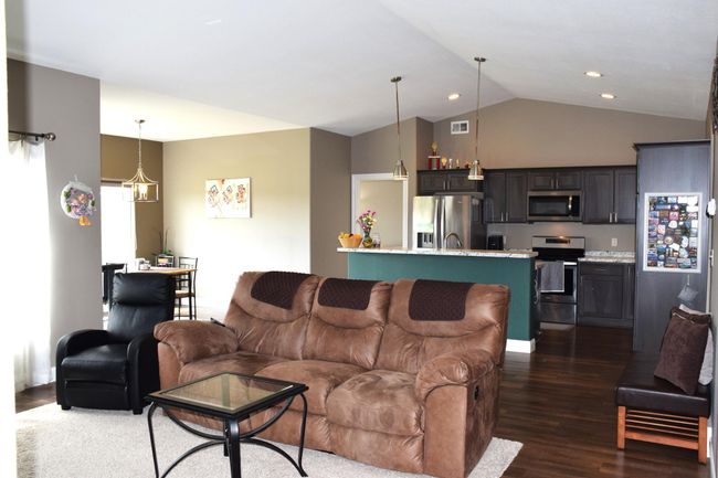 Livingroom 2.JPG | Image 10