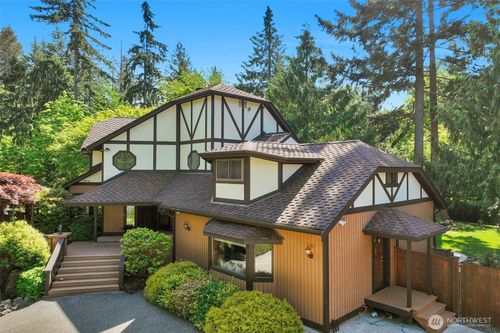 5204 178th Ave E, Lake Tapps, WA, 98391-9152 | Card Image