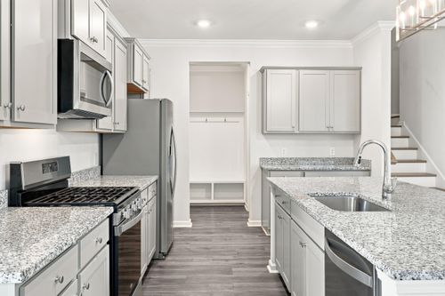 407 Oak View Way, Summerville, SC, 29483 | Card Image