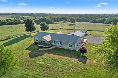 33117 Se 800th Rd, Kincaid, KS, 66039-7207 | Card Image