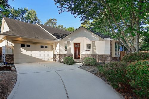 118 Douvaine Ct, The Woodlands, TX, 77382-2736 | Card Image