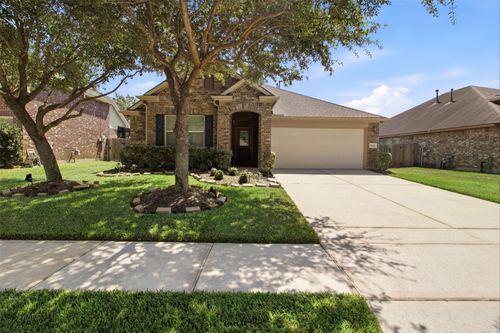 24422 Myrtle Creek Fls, Tomball, TX, 77375-5113 | Card Image