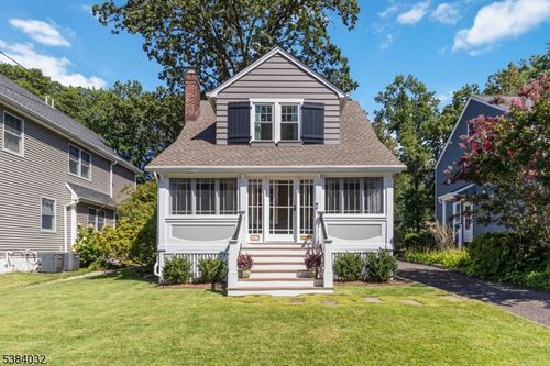 67 Laurel Dr, New Providence, NJ, 07974-2419 | Card Image