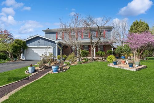 418 Churchill Ct, Batavia, IL, 60510-2806 | Card Image