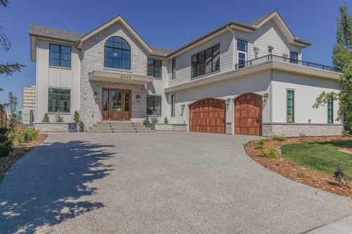 2945 Toronto Cres Nw, Calgary, AB, T2N3W4 | Card Image