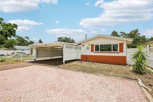5415 1st St Ne, St. Petersburg, FL, 33703-3037 | Card Image