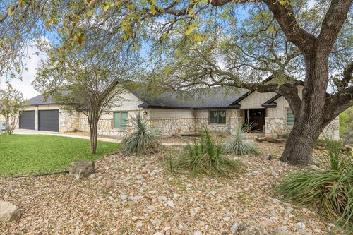 515 Wesley Ridge Dr, Spicewood, TX, 78669-9165 | Card Image