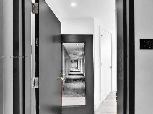 unit-2016-121 34th St, Miami, FL, 33137-3878 | Card Image