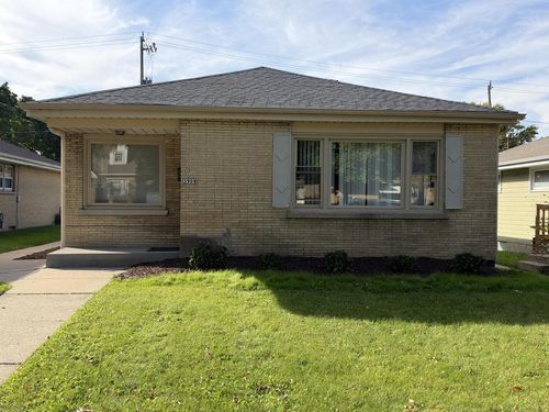 3909 N 62nd St, Milwaukee, WI, 53216-2110 | Card Image