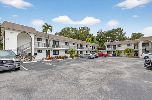 apt-2-615 Ne 26th St, WILTON MANORS, FL, 33305-1256 | Card Image