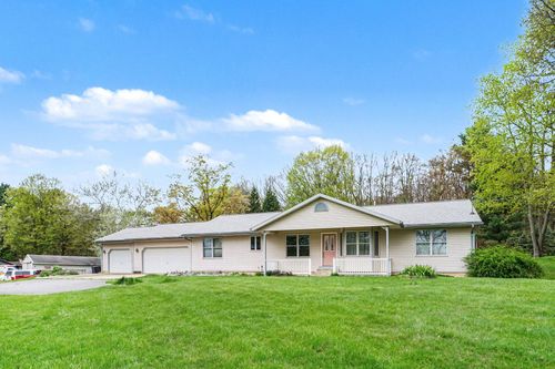 170 4th St, Plainwell, MI, 49080-9717 | Card Image