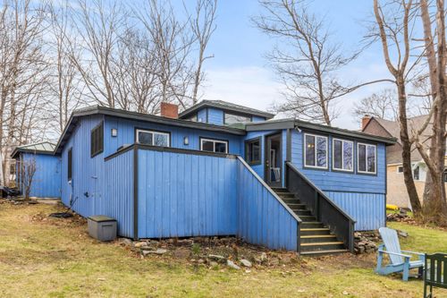 132 Sunset Avenue, Portland, ME, 04109 | Card Image