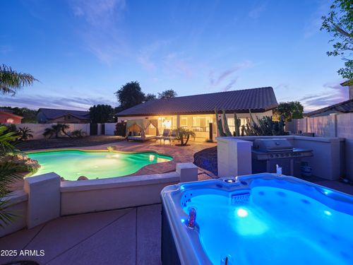 17237 N 52nd St, Scottsdale, AZ, 85254-5889 | Card Image