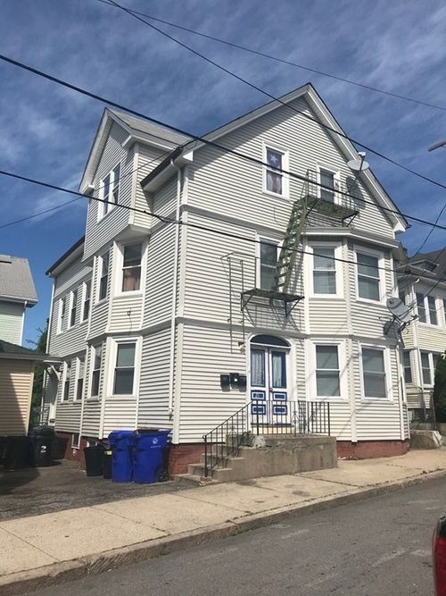 19 Barney Ave, Pawtucket, RI, 02860-3601 | Card Image