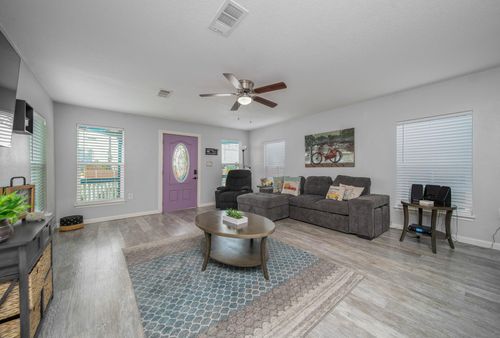 6317 Avenue P 1/2, Galveston, TX, 77551-1437 | Card Image