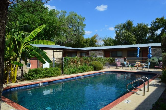 APT-122 - 5001 Bull Creek Rd, Condo with 1 bedrooms, 1 bathrooms and 1 parking in Austin TX | Image 9