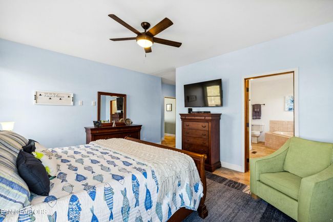430 Larayne Holw, House other with 3 bedrooms, 3 bathrooms and null parking in Sharps Chapel TN | Image 25