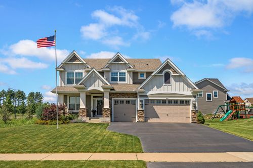 9871 7th St N, Lake Elmo, MN, 55042-1509 | Card Image