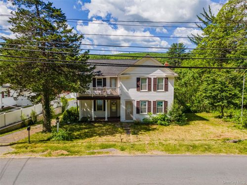 69 Main St, Sparrow Bush, NY, 12780-5457 | Card Image