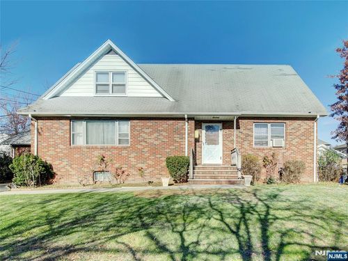 475 Dewey Ave, Saddle Brook, NJ, 07663-5905 | Card Image