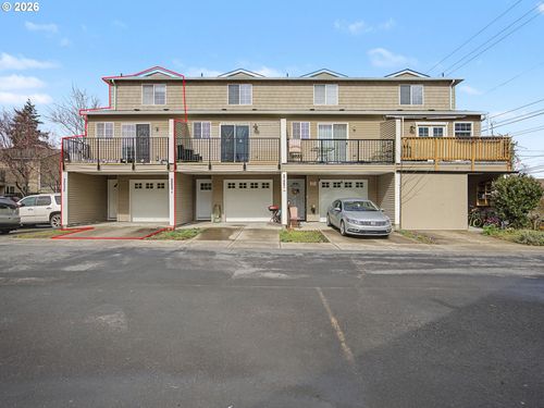 d-3233 Se 122nd Ave, Portland, OR, 97236-3278 | Card Image