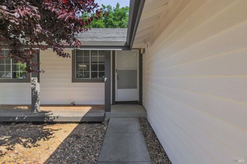 567 Shannon Dr, Vacaville, CA, 95688-9397 | Card Image