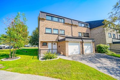 34 - 12 Poplar Cres, Condo with 4 bedrooms, 2 bathrooms and 2 parking in Aurora ON | Image 1