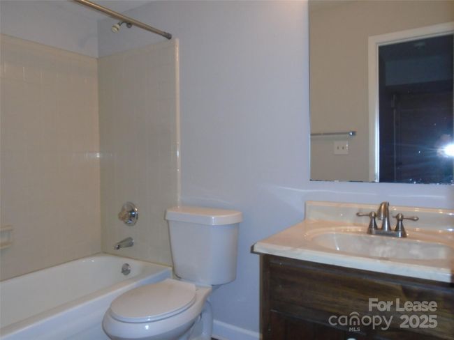 APT-110 - 2141 Selwyn Ave, Condo with 3 bedrooms, 2 bathrooms and null parking in Charlotte NC | Image 8