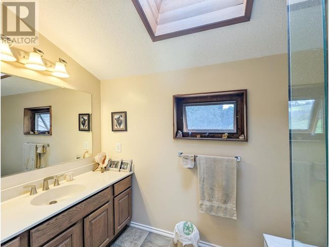 5397 Mahood Lake Rd, House other with 4 bedrooms, 3 bathrooms and null parking in Lone Butte BC | Image 12
