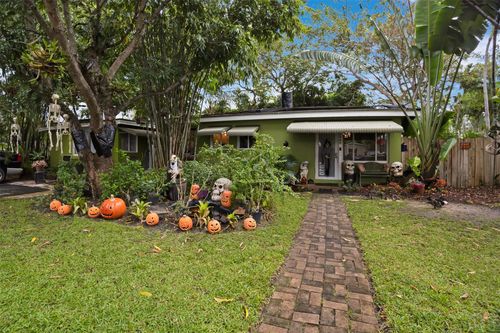 2020 Ne 4th Ave, Wilton Manors, FL, 33305-2044 | Card Image